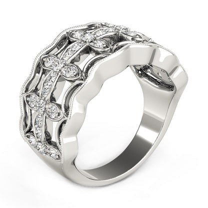 Diamond Studded Four Leaf Clover Motif Ring in 14k White Gold (1/4 cttw) Bids.com