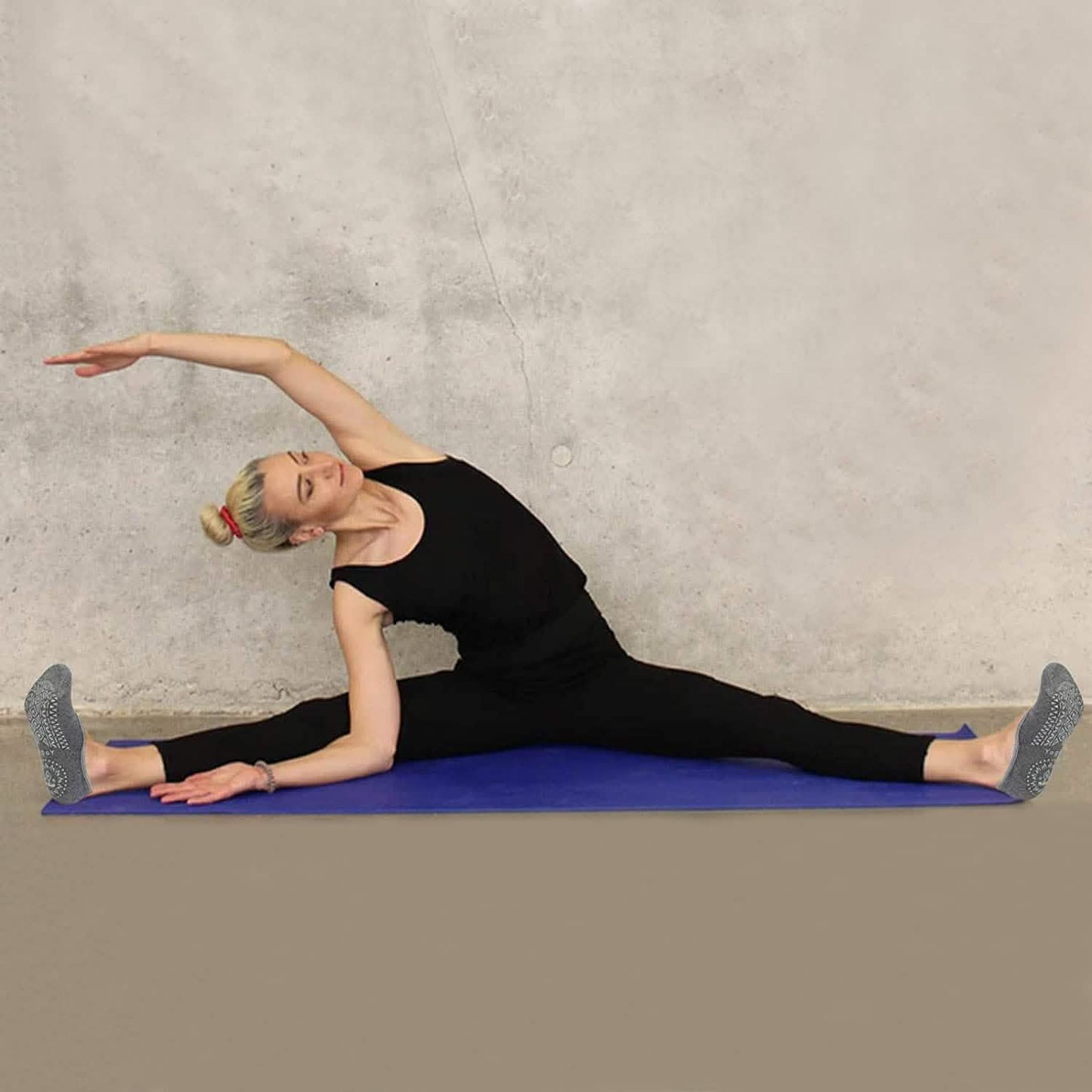 6-Pack: Women Yoga Socks with Straps Non-Slip Grips DailySale