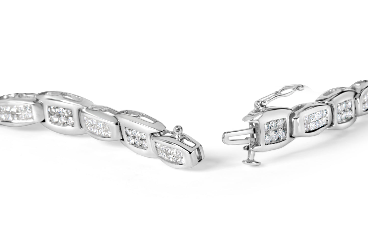 14K White Gold 2-1/2 Cttw Round-Brilliant & Baguette Cut Diamond 7" Alternating Flared Links Tennis Bracelet (H-I Color, SI1-SI2 Clarity) Bids.com