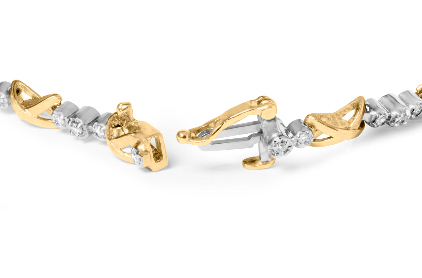 10K Two-Tone Gold 1/2 Cttw Diamond Alternating 3 Stone and X-Link 7" Bracelet (I-J Color, I2-I3 Clarity) Bids.com