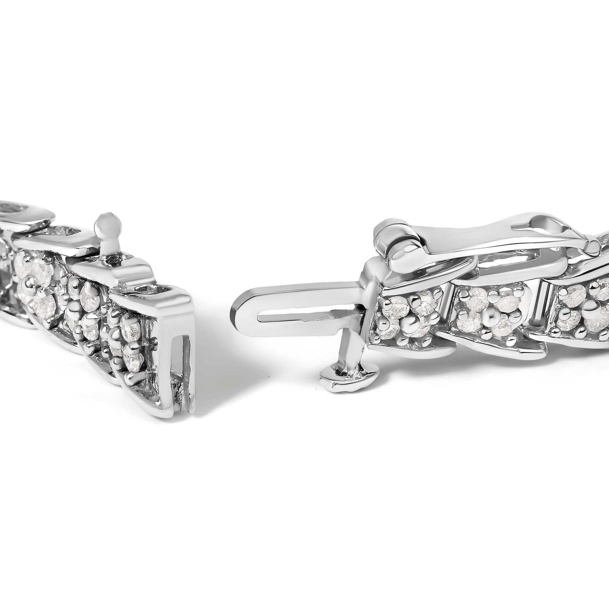 10k White Gold 2 cttw Diamond Fan-Shaped Link Tennis Bracelet (I-J Clarity, I3 Color) - Size 7.25" Bids.com
