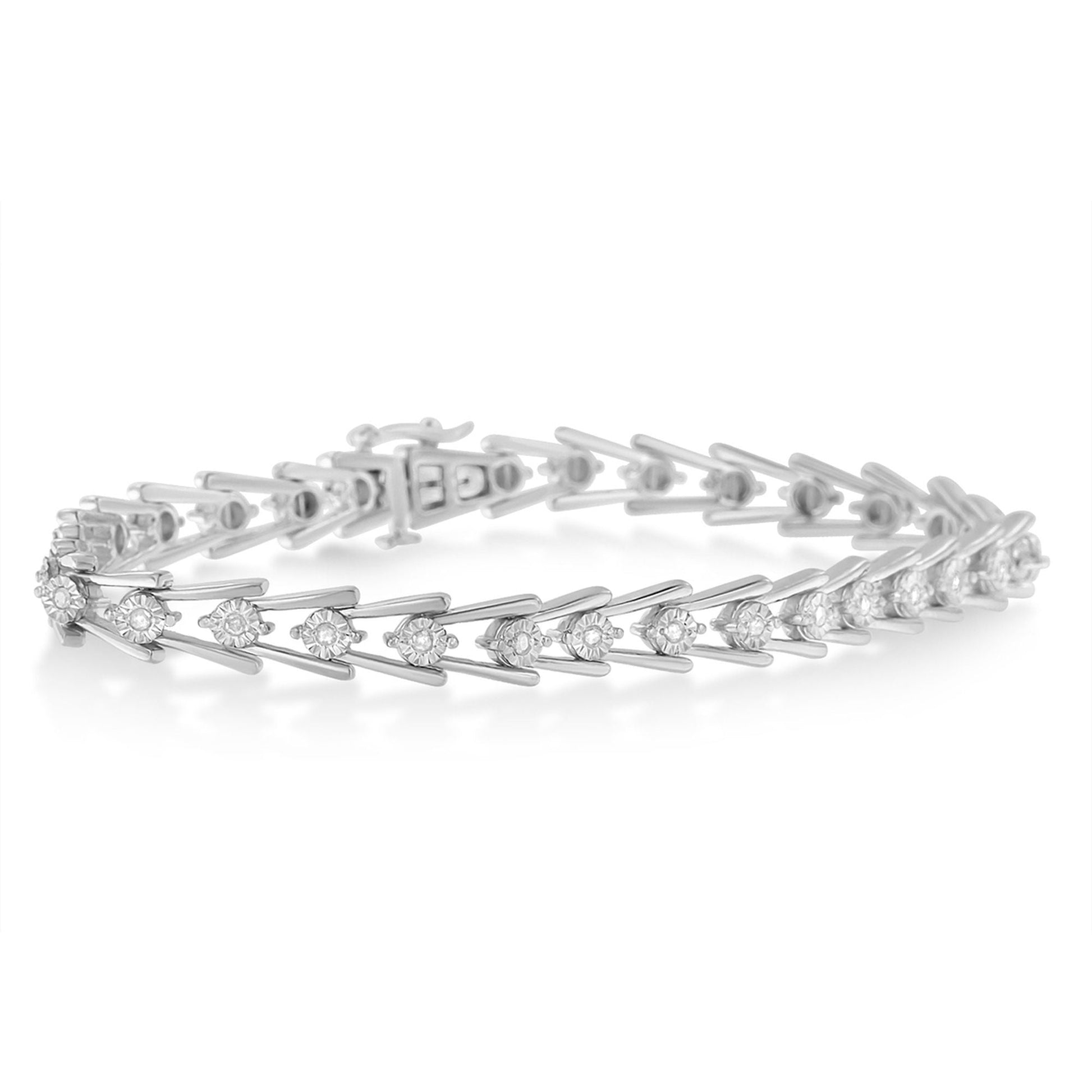 Sterling Silver Diamond Wave-Style Link Bracelet (0.5 cttw, I-J Color, I3 Clarity) Bids.com
