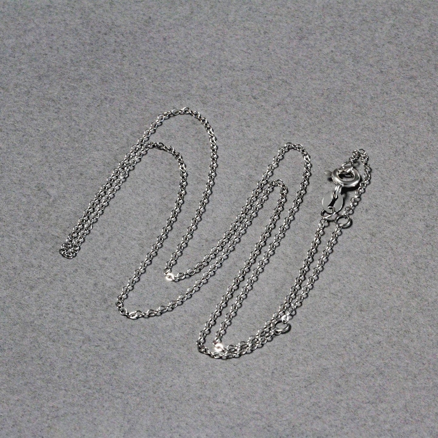 Double Extendable Piatto Chain in 14k White Gold (1.2mm) Bids.com
