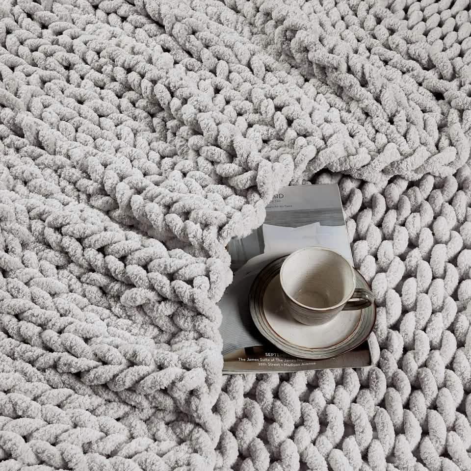 50" X 60" Kathy Ireland Chunky Chenille Plush Throw DailySale