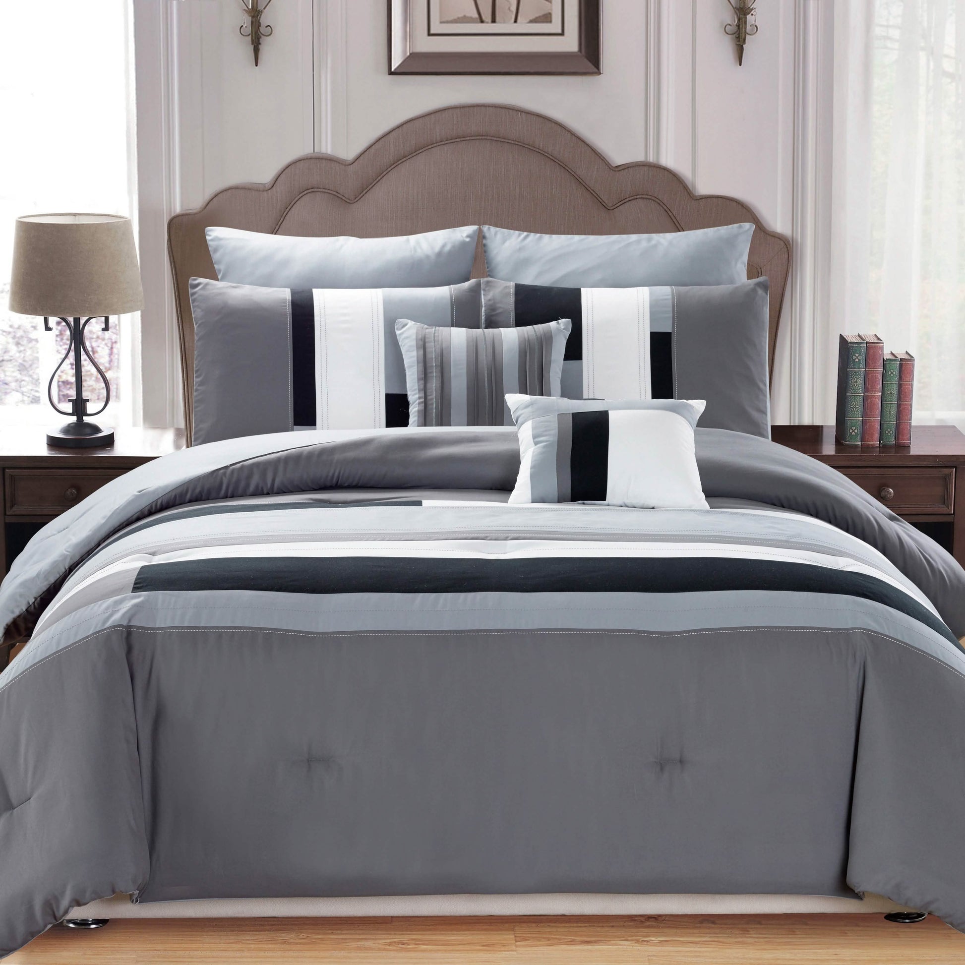7-Piece: Luxury Bordered Queen Comforter Set DailySale