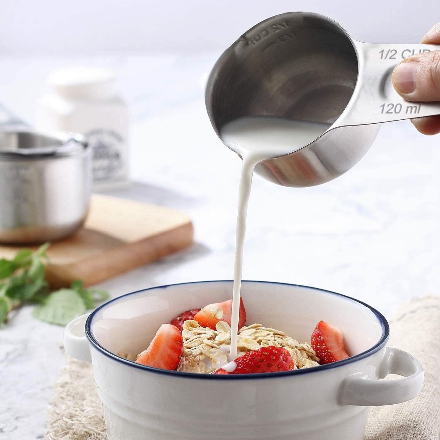 7-Piece: Stainless Steel Measuring Cups DailySale