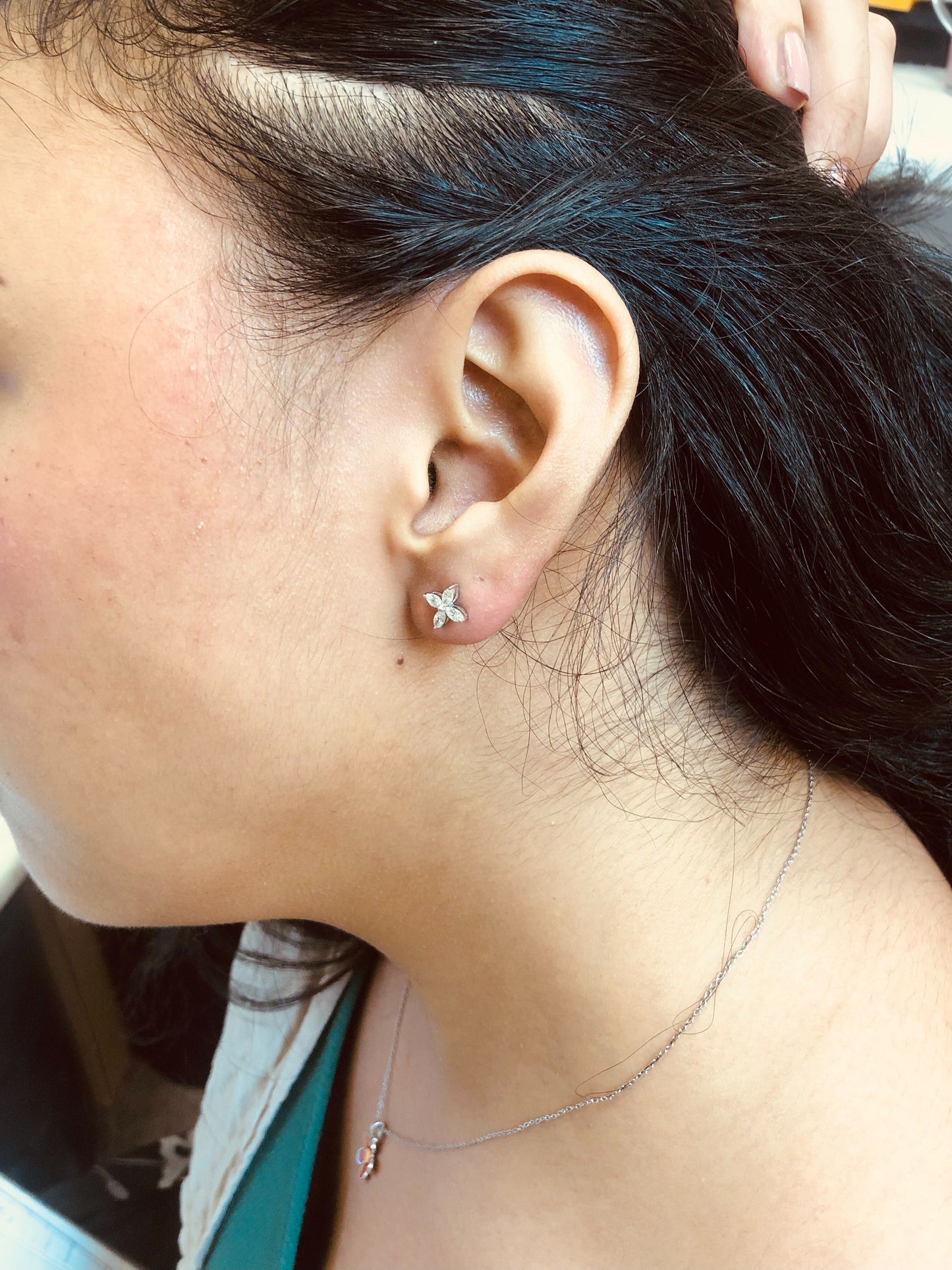 14K White Gold 1/2 Cttw Marquise Diamond 8 Stone Floral Leaf Stud Earrings (H-I Color, SI1-SI2 Clarity) Bids.com
