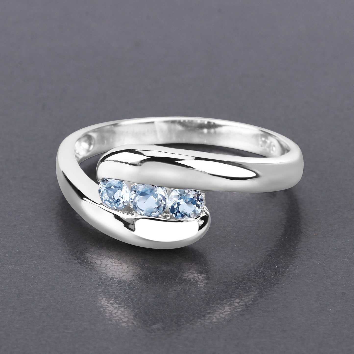 0.74 Carat Genuine Blue Topaz .925 Sterling Silver Ring Bids.com