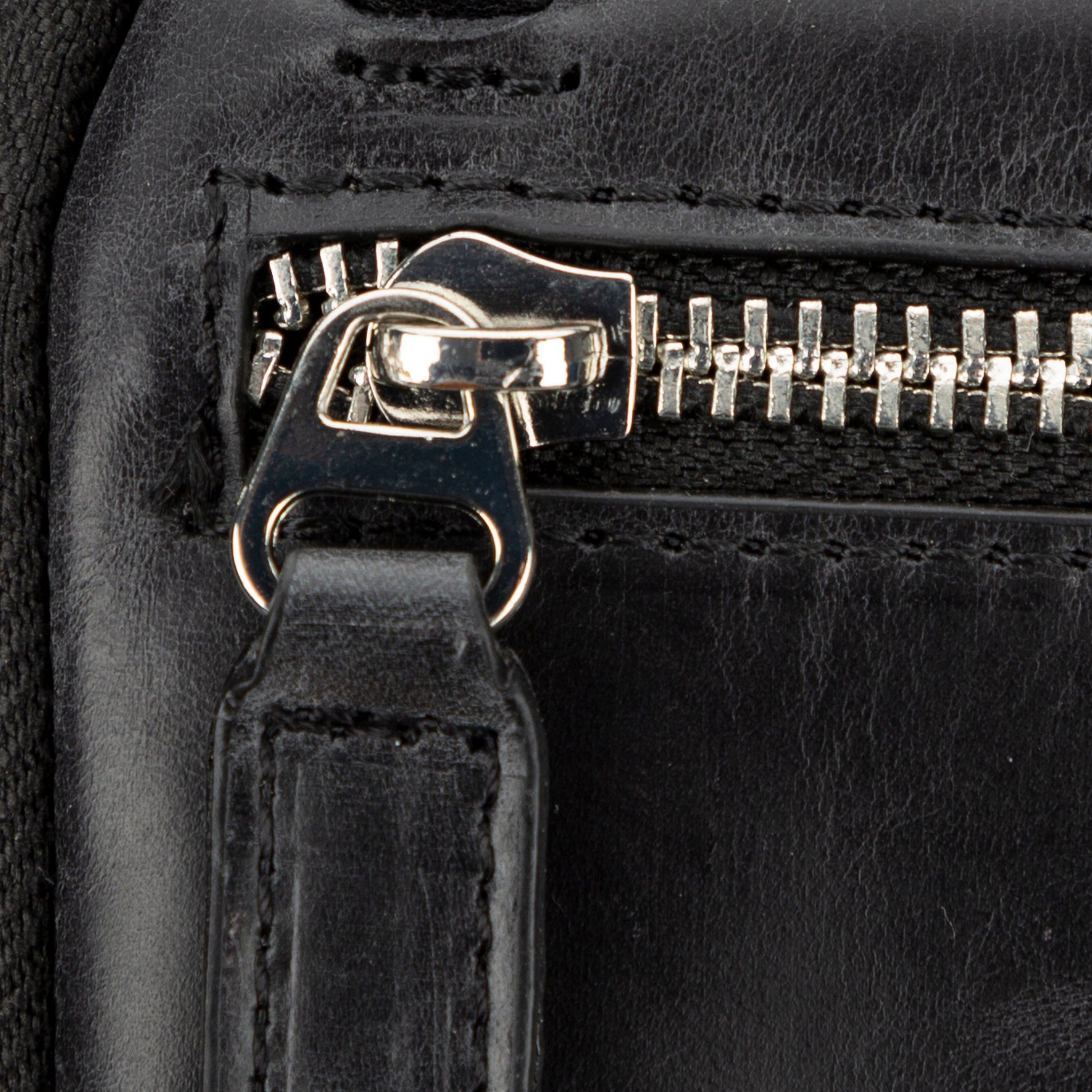 Nino Leather Bag – Genuine Leather Crossbody Bag for Men & Women for Everyday Elegance | Minimal & Handcrafted Mizuri Leather