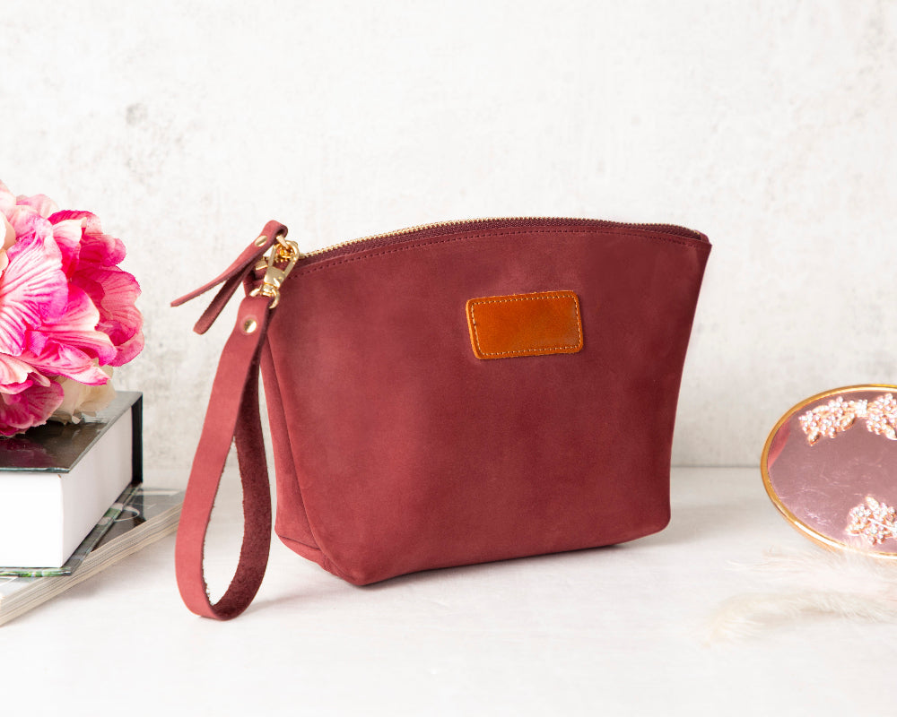 Luna Leather Makeup Bag – Genuine Leather Toiletry & Dopp Kit for Men & Women for Travel Elegance | Minimal & Handcrafted Mizuri Leather