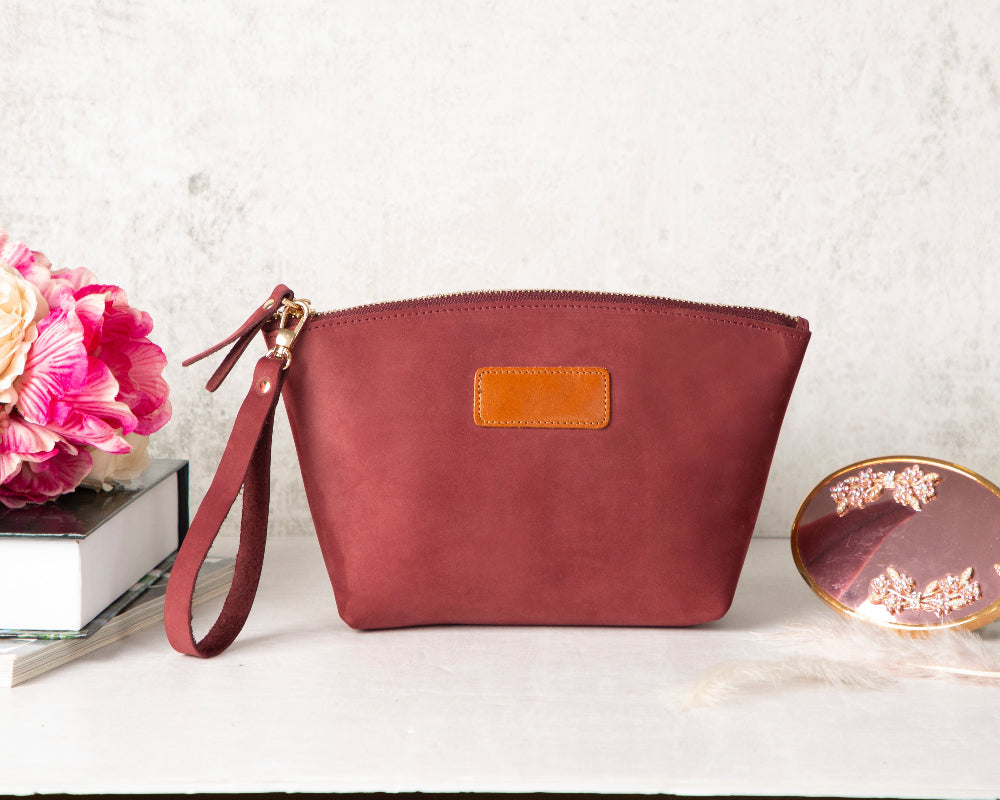 Luna Leather Makeup Bag – Genuine Leather Toiletry & Dopp Kit for Men & Women for Travel Elegance | Minimal & Handcrafted Mizuri Leather
