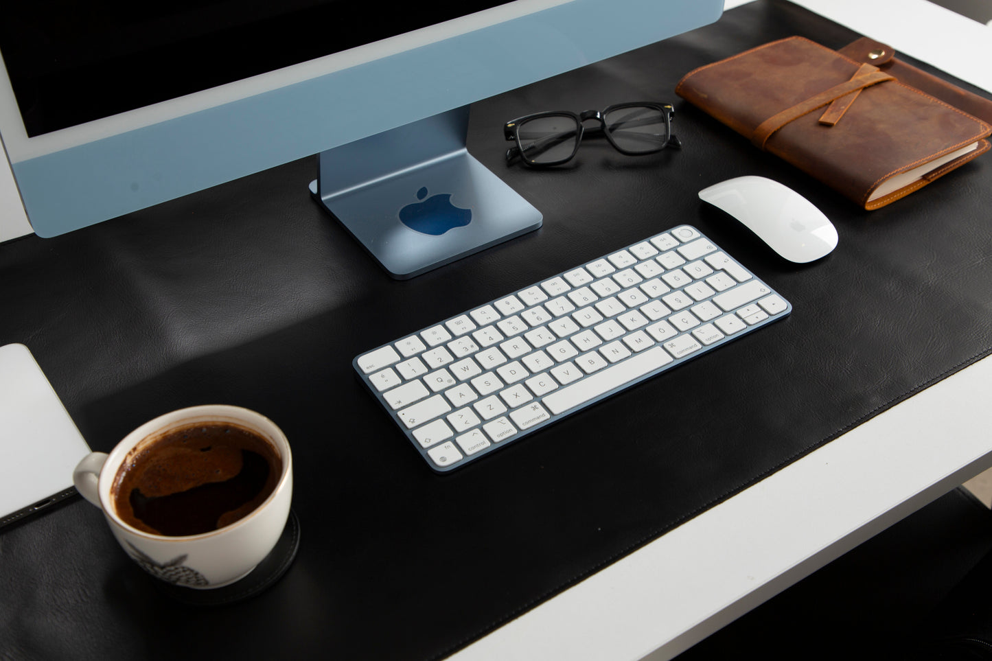 Natural Leather Desk Mat (91 cm x 48 cm) Mizuri Leather