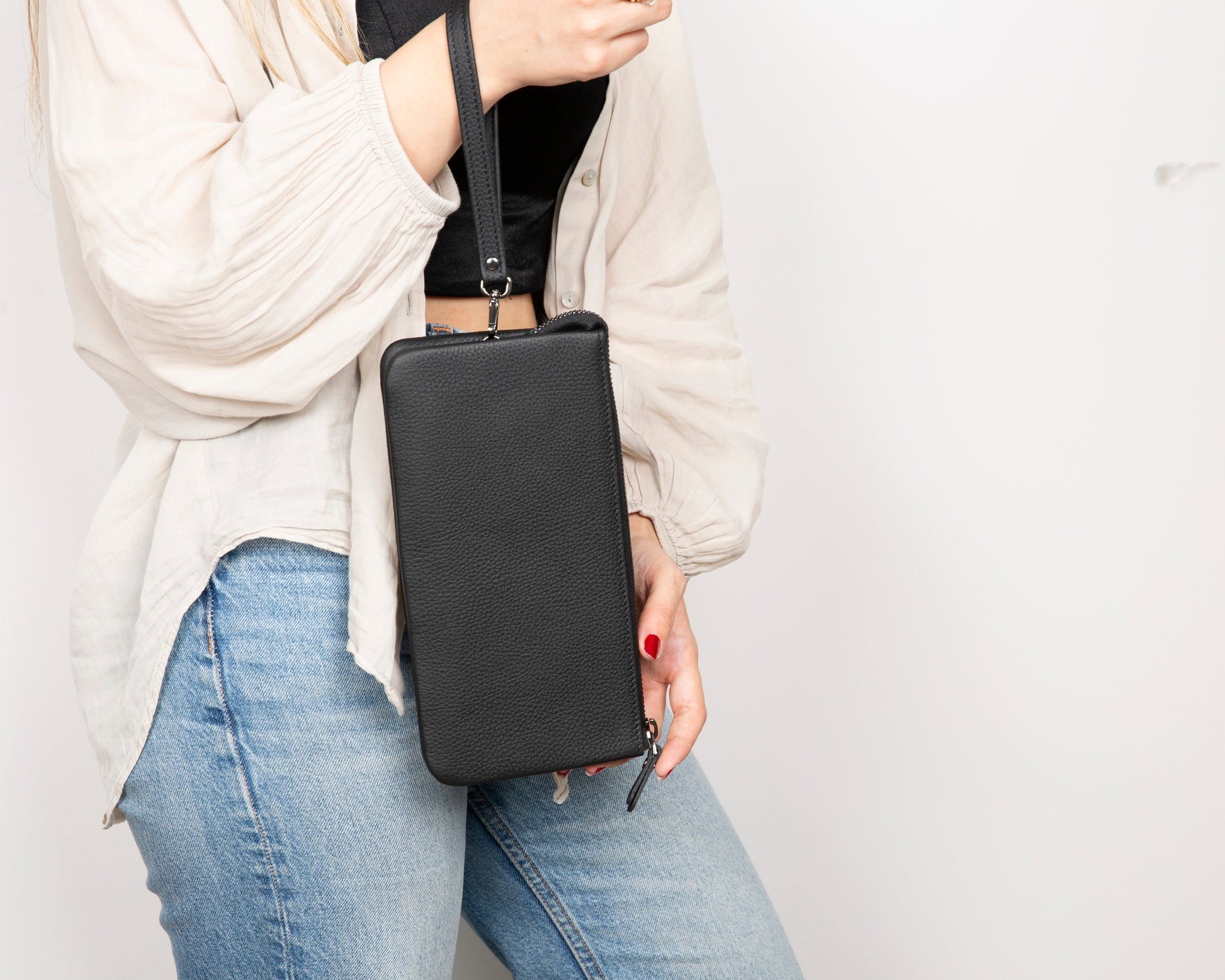 Majeste Leather Clutch Bag Mizuri Leather