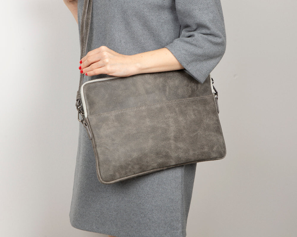 Awe Slim Leather Laptop / Tablet Bag Mizuri Leather