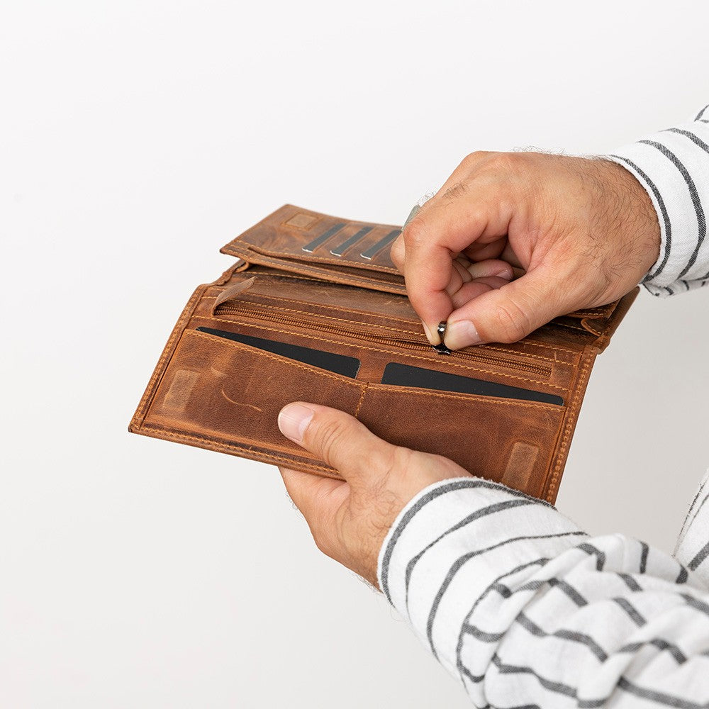 Tenuta Leather Universal Wallet Mizuri Leather