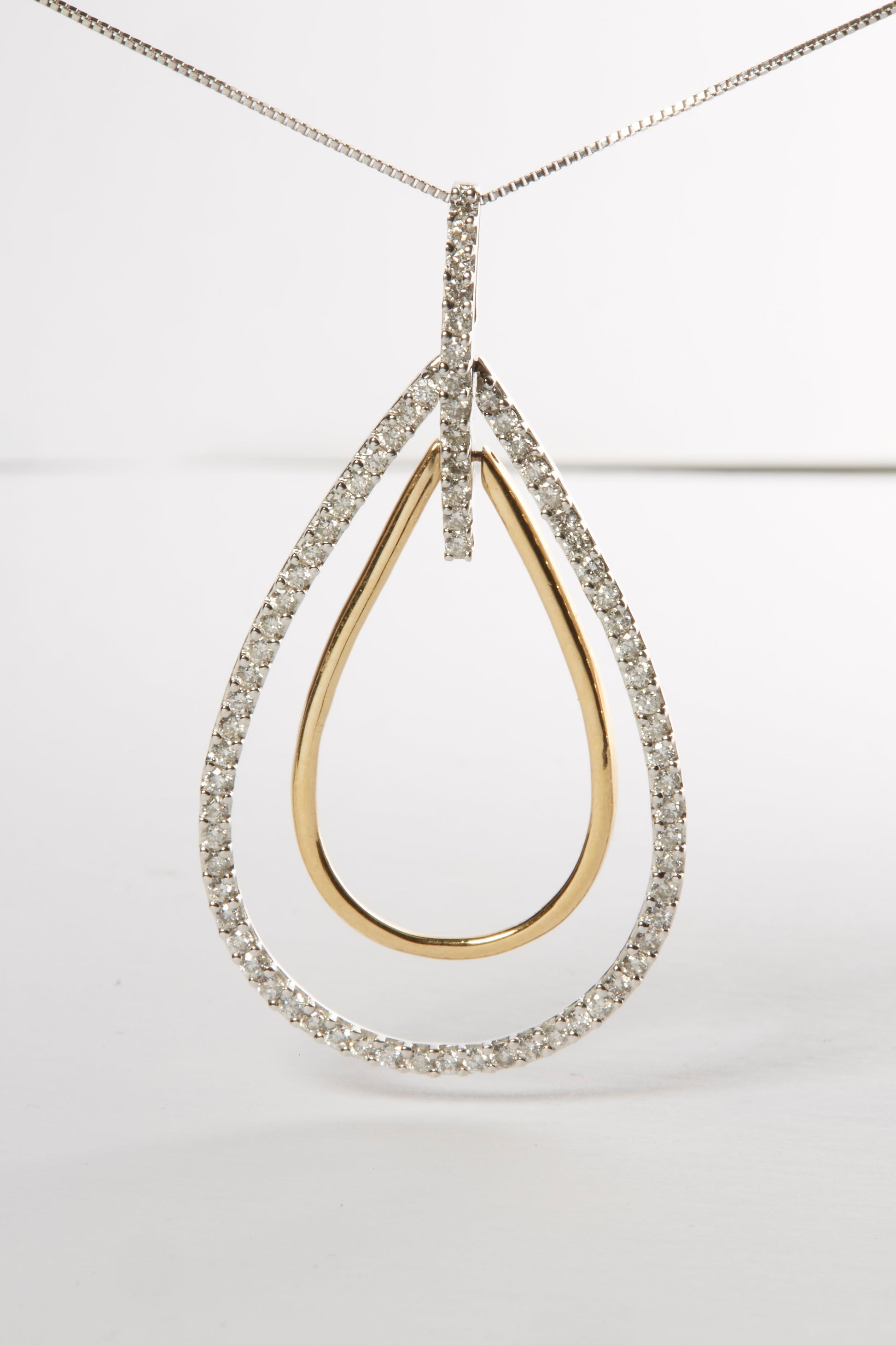 14K Two-Tone Gold Round Cut Diamond Double Burst Pendant Necklace (1.00 cttw, H-I Color, SI2-I1 Clarity) Bids.com