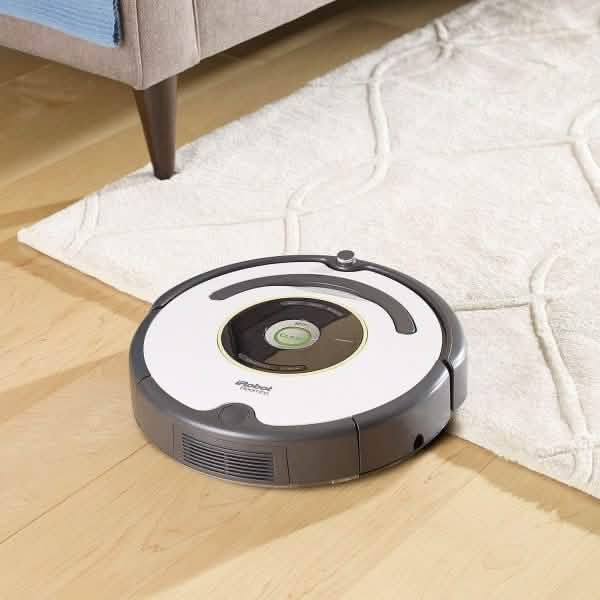 iRobot Roomba 650/655 Vacuum Cleaning Robot (Refurbished) DailySale