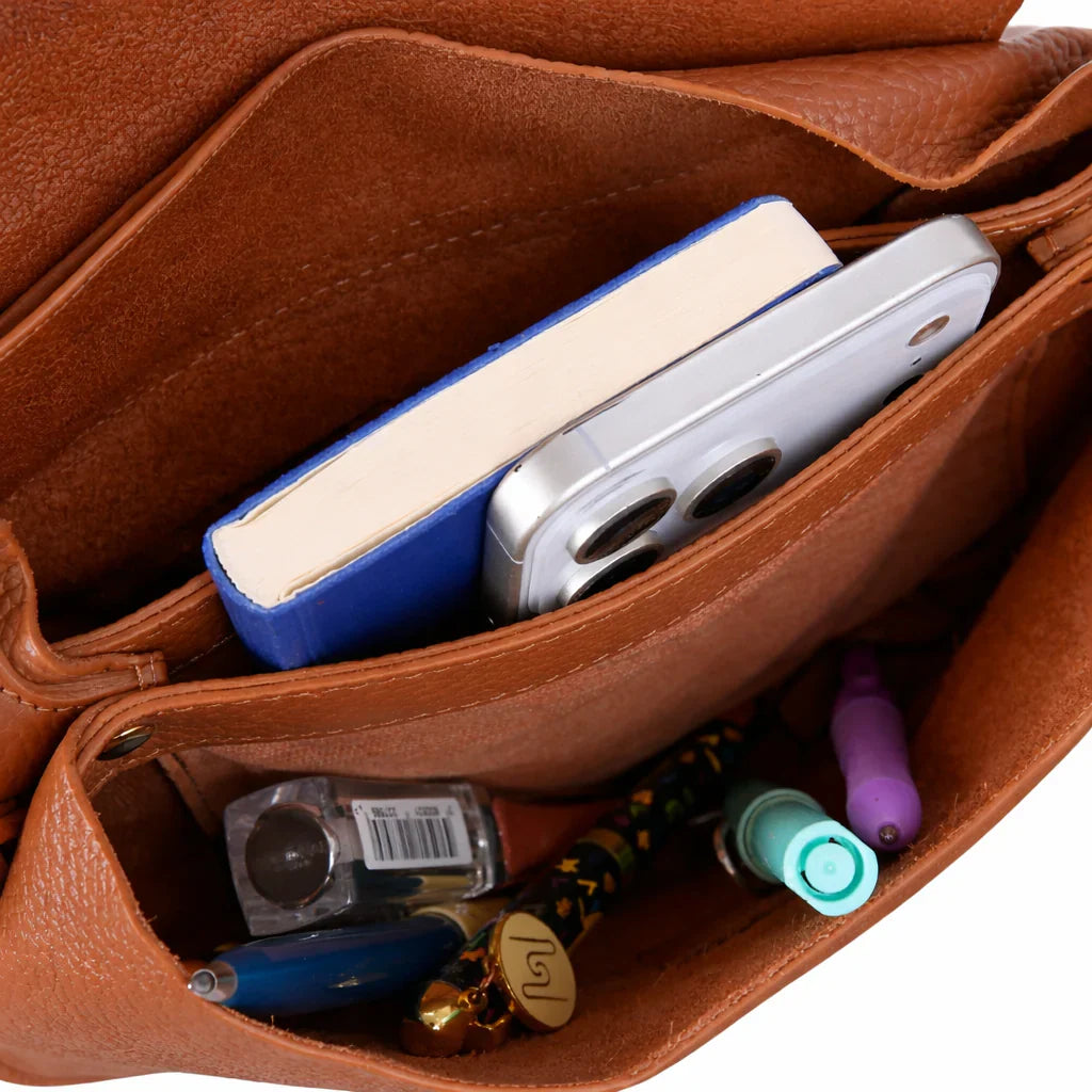 Carrera Arvelia Women’s Leather Bag – Floater Leather Shoulder & Top Handle Bag for Everyday Elegance | Minimal & Handcrafted Mizuri Leather
