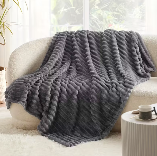 Ultra-Soft Double-Sided Fleece Blanket – Gray (All-Season) DailySale