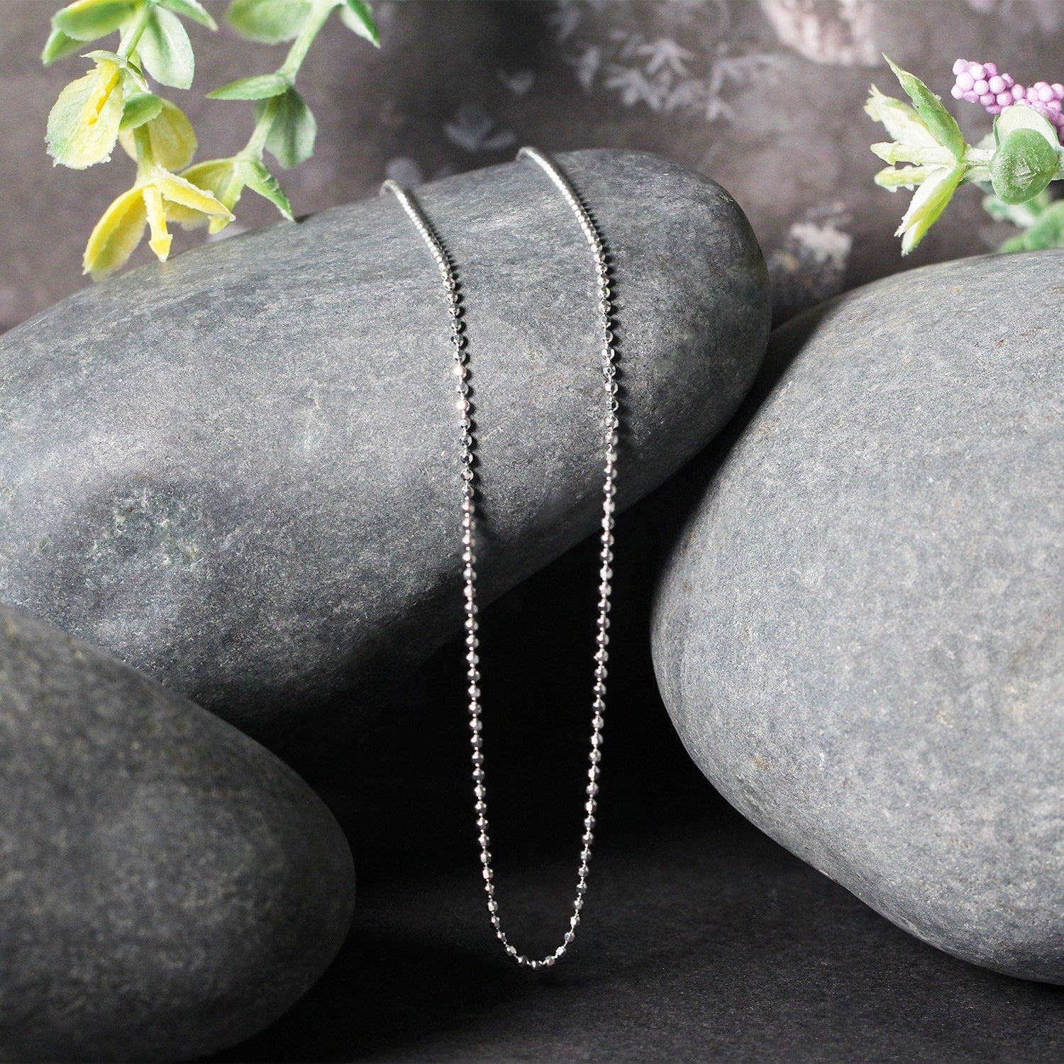 14k White Gold Diamond-Cut Bead Chain 1.2mm Bids.com