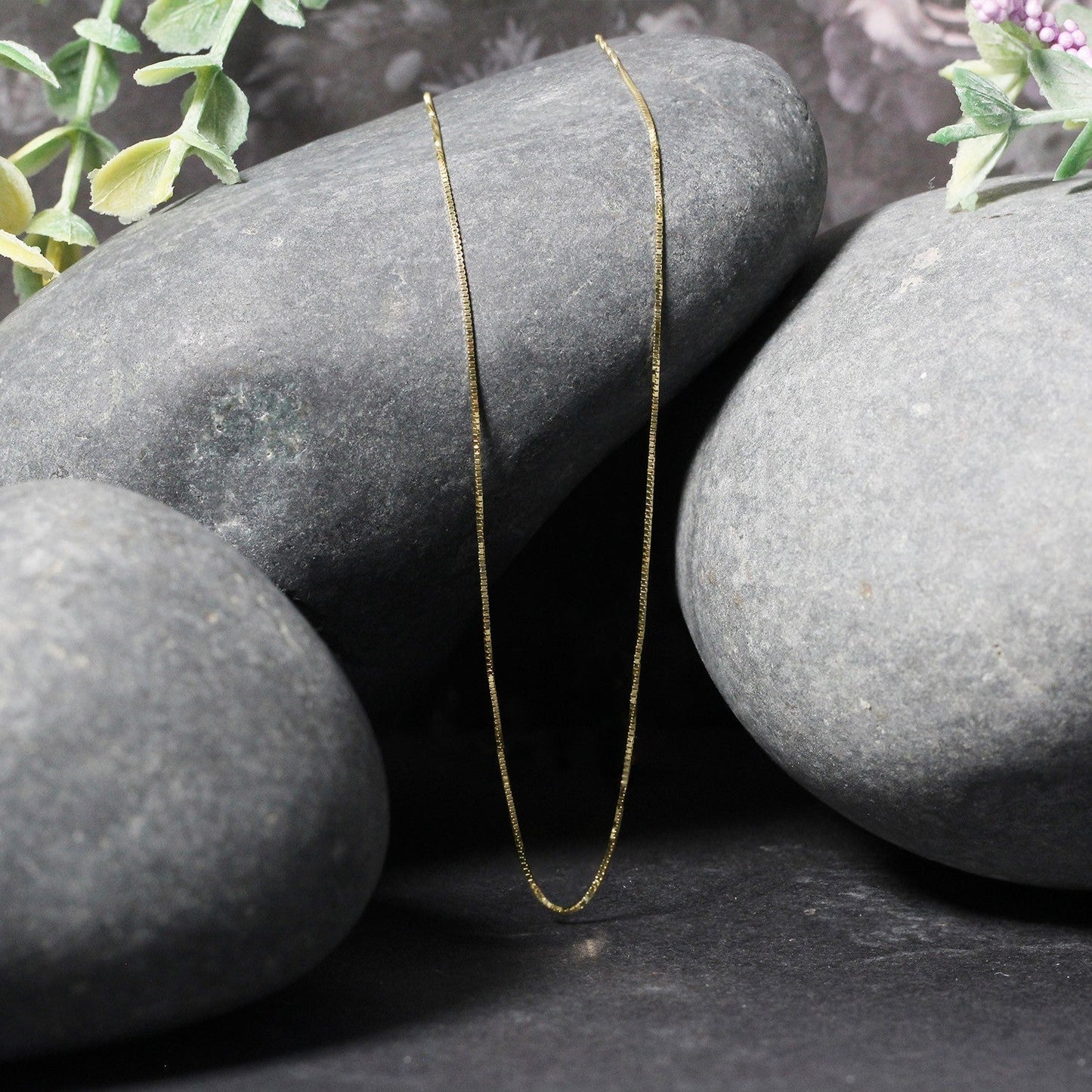 14k Yellow Gold Classic Box Chain 0.6mm Bids.com