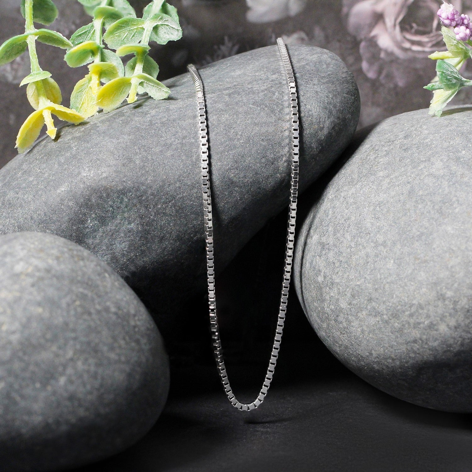 14k White Gold Classic Box Chain 1.4mm Bids.com