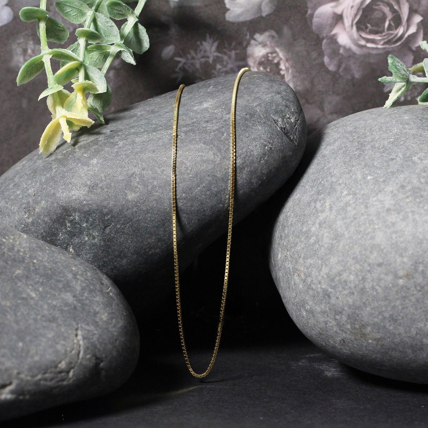 14k Yellow Gold Classic Box Chain 0.8mm Bids.com