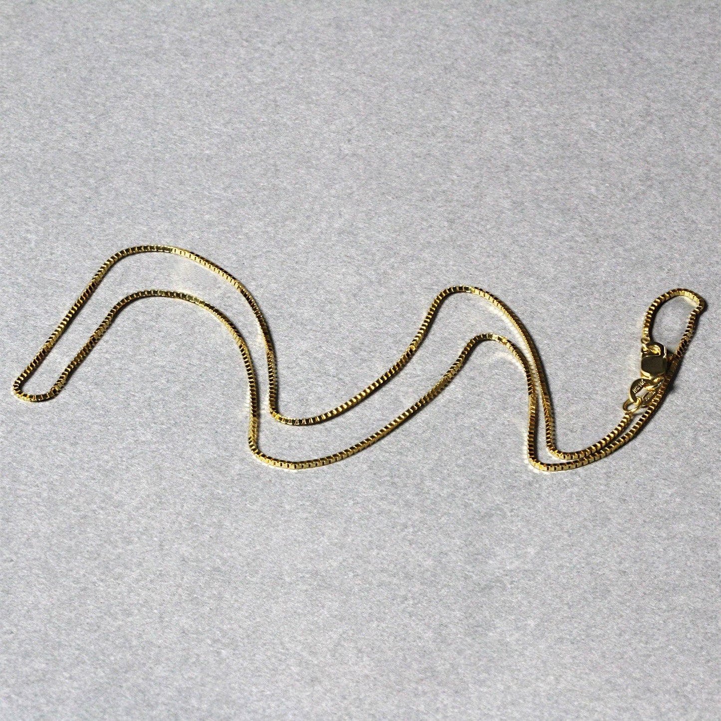 14k Yellow Gold Classic Box Chain 0.8mm Bids.com