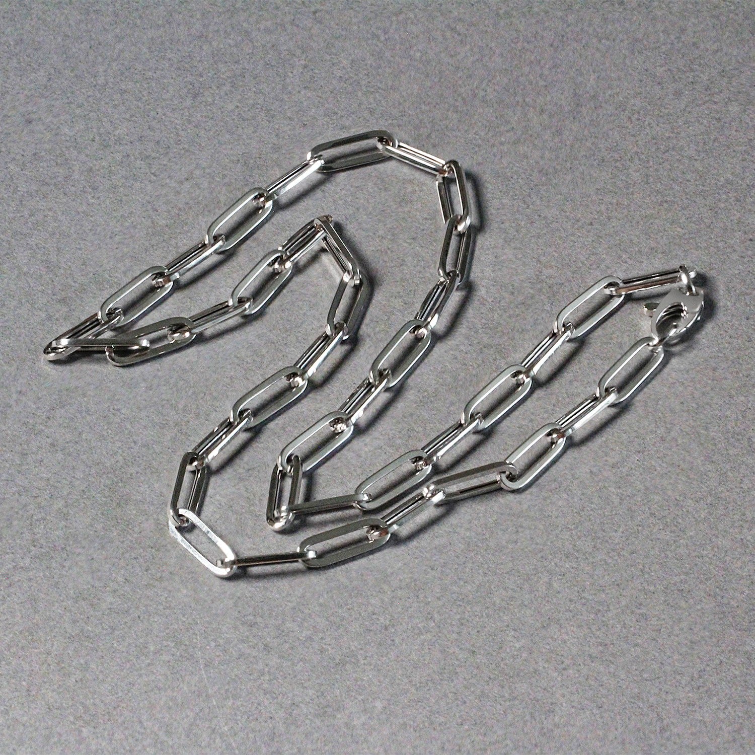 14k White Gold Bold Paperclip Chain (4.2 mm) Bids.com