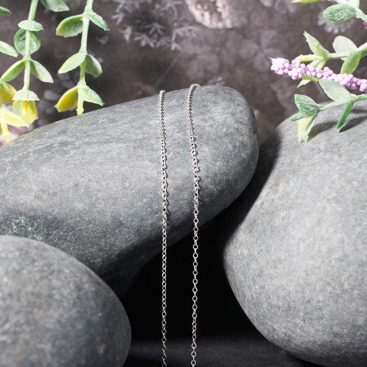 Double Extendable Piatto Chain in 14k White Gold (1.2mm) Bids.com