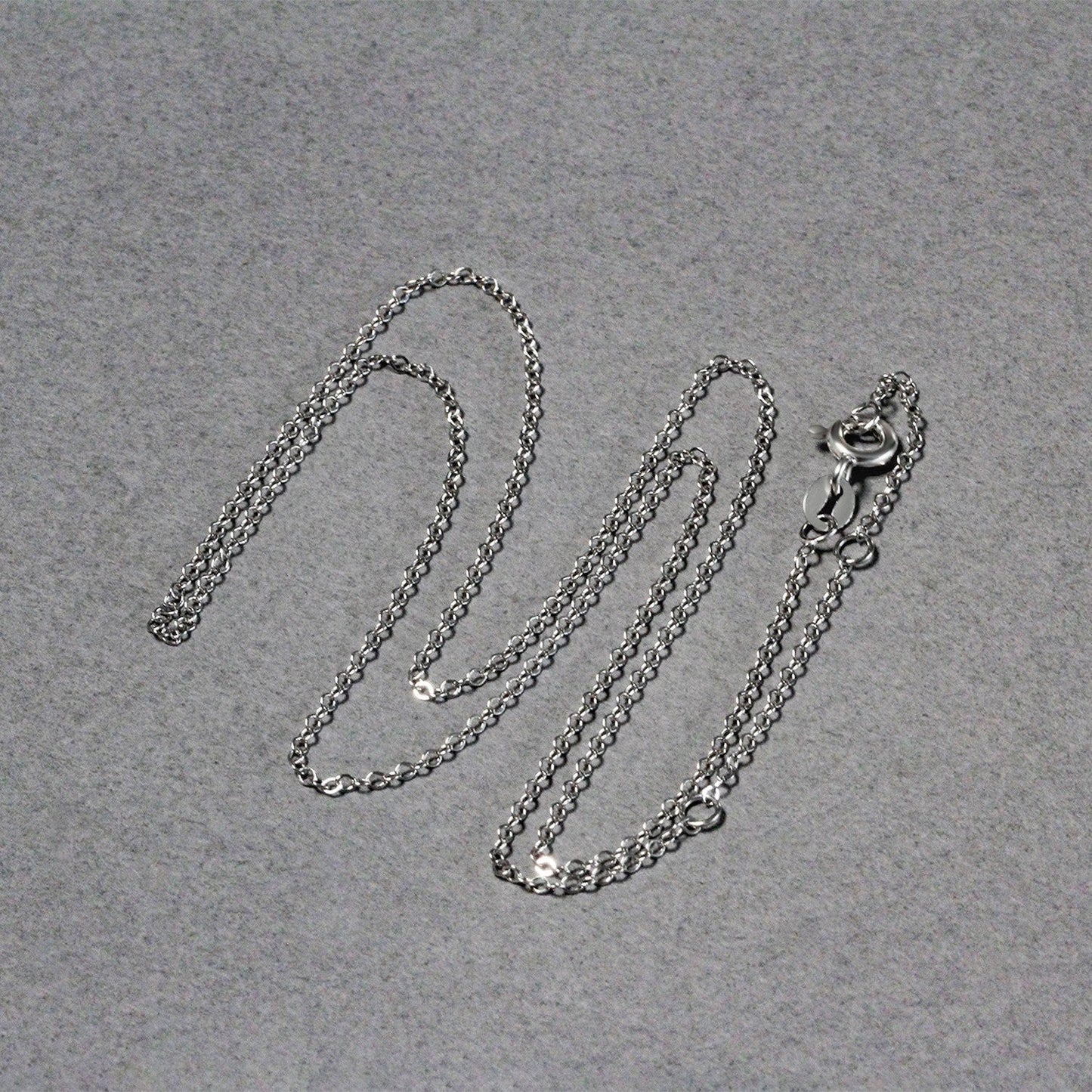 Double Extendable Piatto Chain in 14k White Gold (1.2mm) Bids.com