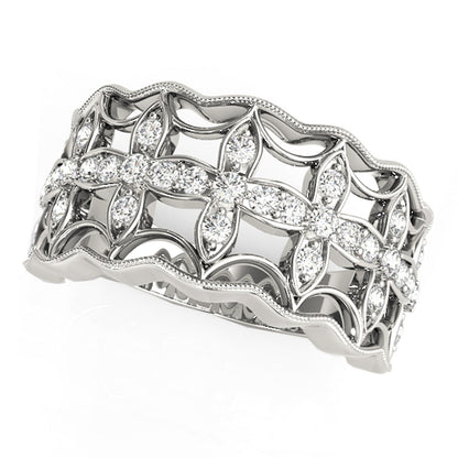 Diamond Studded Four Leaf Clover Motif Ring in 14k White Gold (1/4 cttw) Bids.com