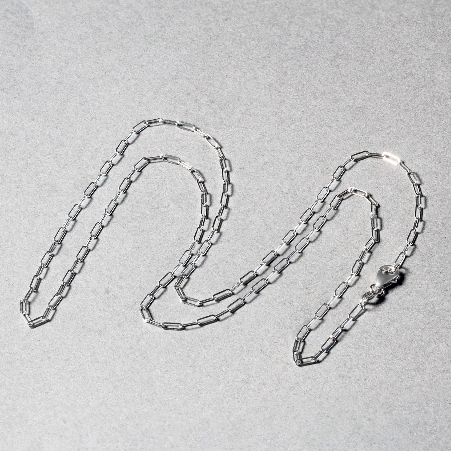 14K White Gold Fine Paperclip Chain (1.5mm) Bids.com