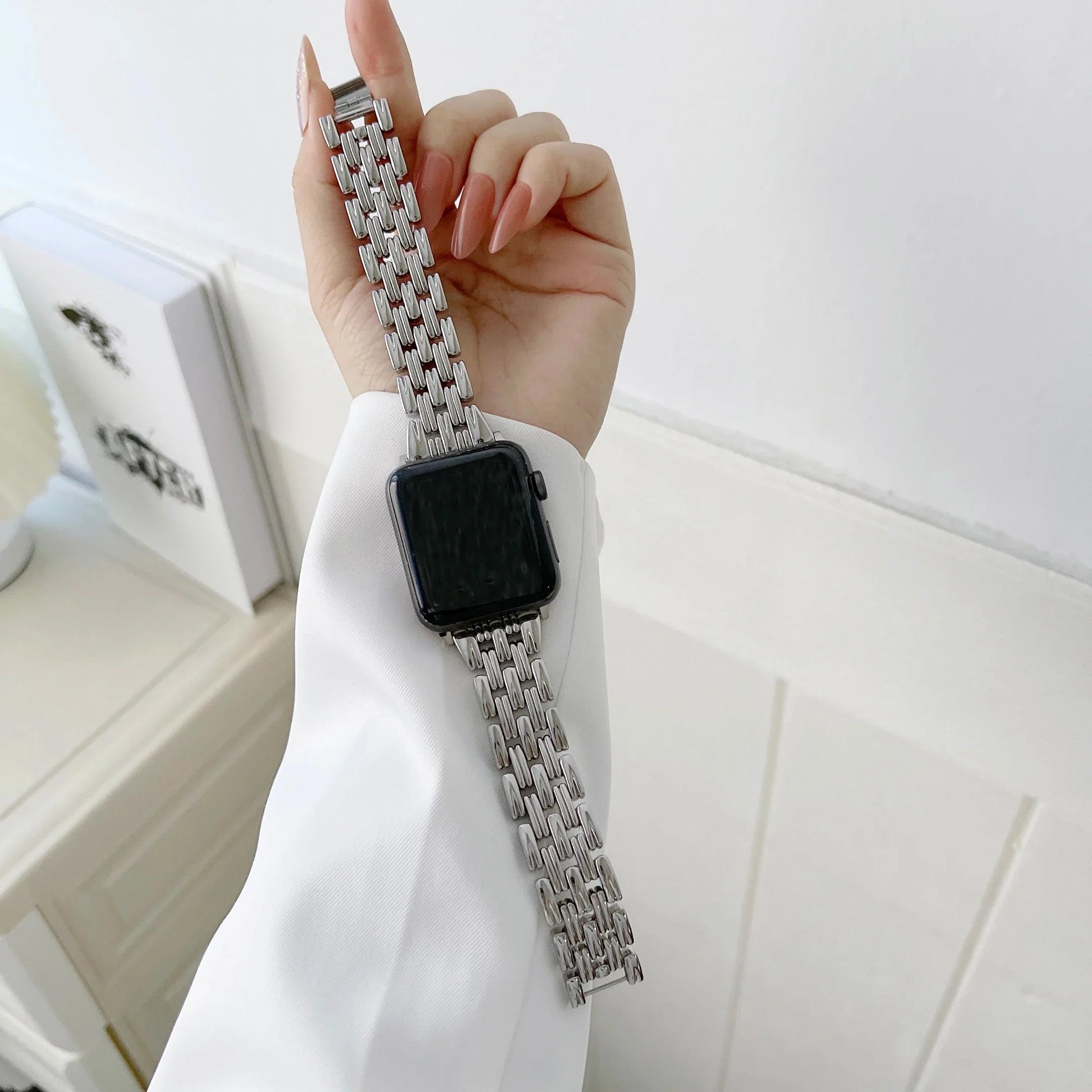 Apple Watch Stainless Steel Band - Luxury Diamond Design BandsCo Straps
