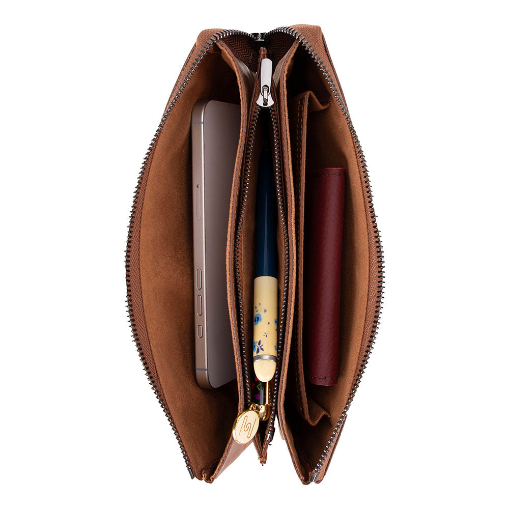 Majeste Leather Clutch Bag Mizuri Leather