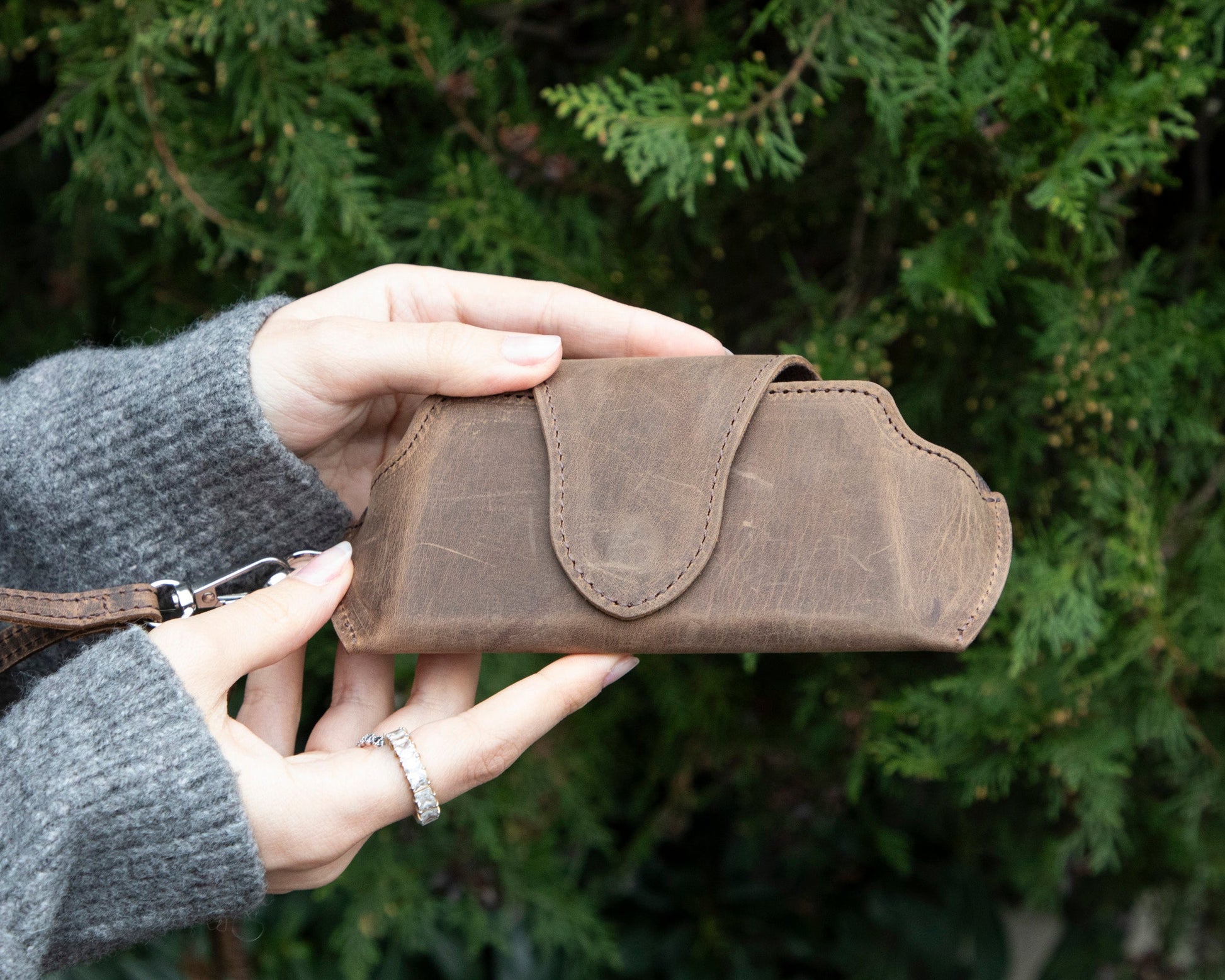 Riviera Leather Glasses Case Mizuri Leather