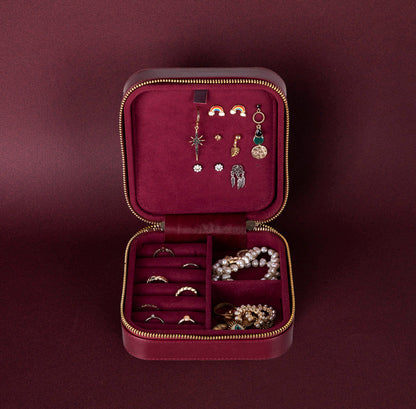 Amanda Leather Jewelry Box, Large Mizuri Leather