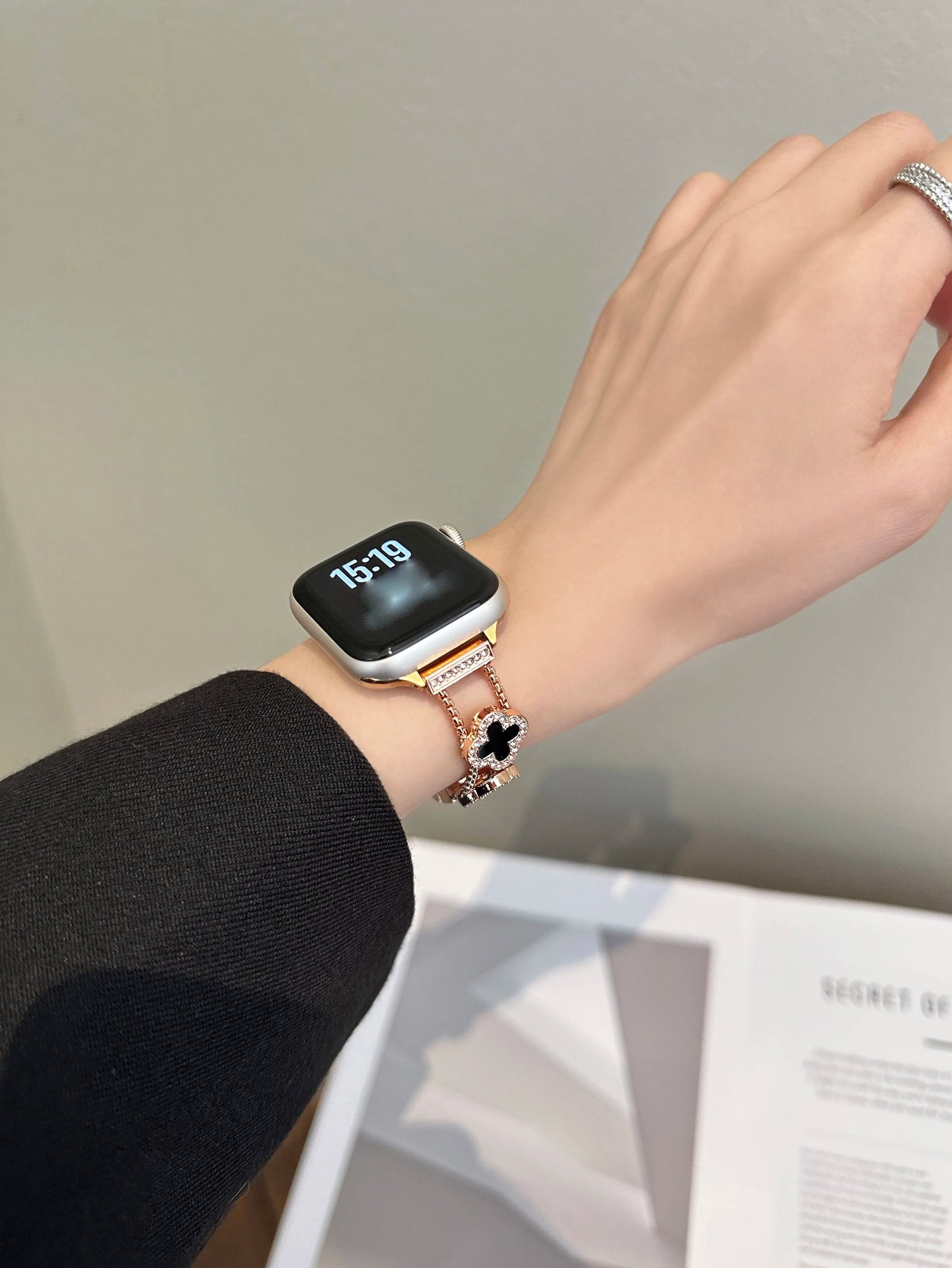 Lucky Clover Crystal Bracelet for Apple Watch - Silver & Black Enamel Chain Strap Wristwatchstraps.co