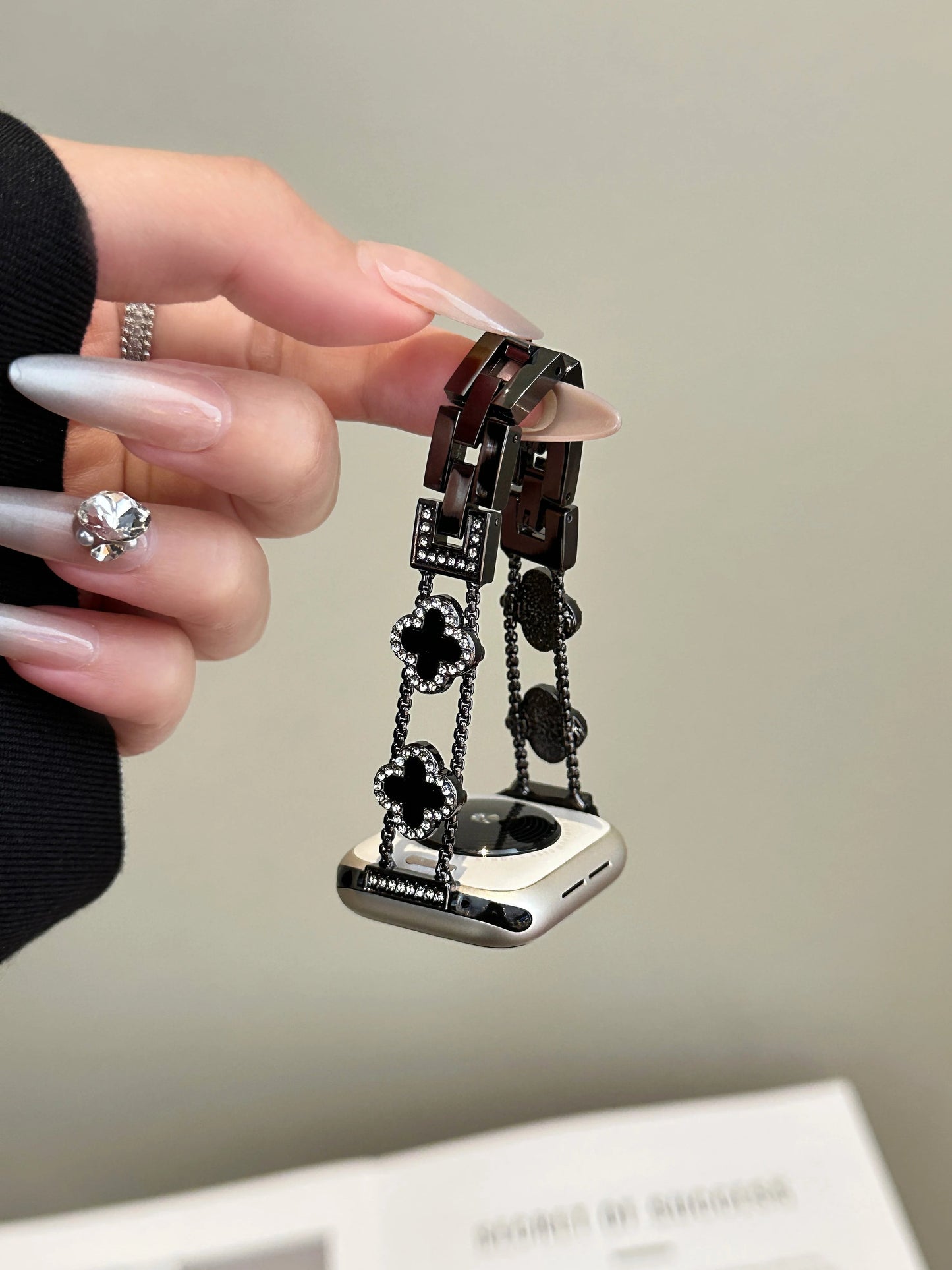Lucky Clover Crystal Bracelet for Apple Watch - Silver & Black Enamel Chain Strap Wristwatchstraps.co