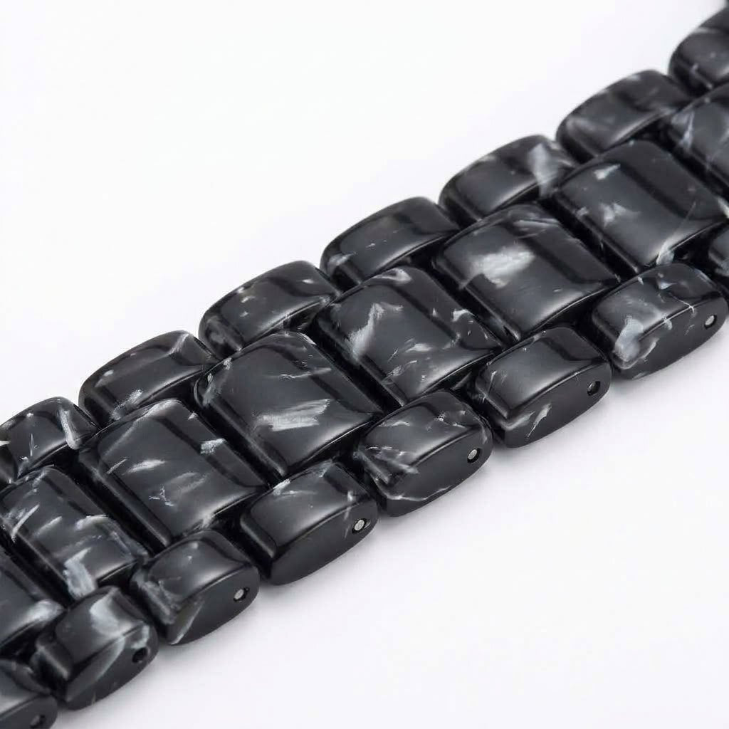 Amber Resin Strap Anhem