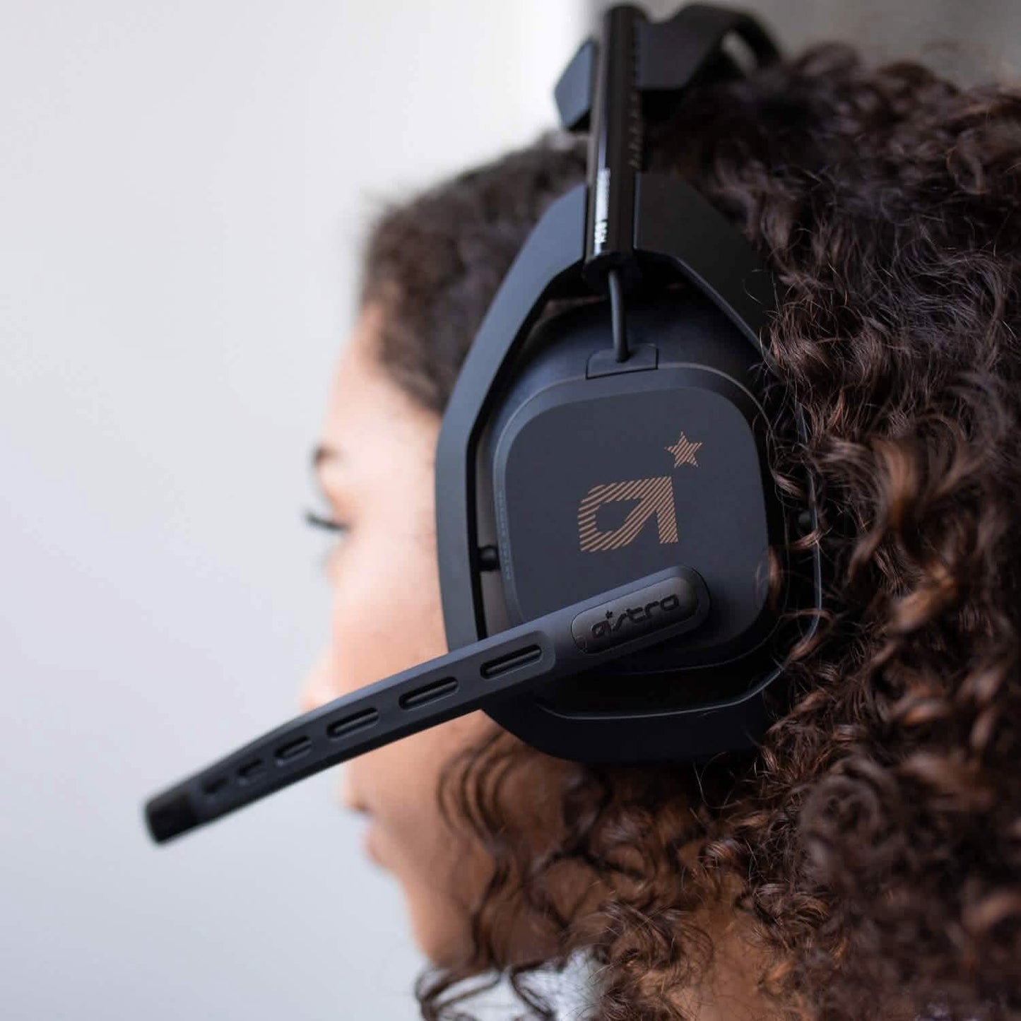 ASTRO Gaming A50 Wireless Headset + Base Station Gen 4 - Compatible with Xbox Series X|S, Xbox One, PC, Mac (Refurbished) DailySale