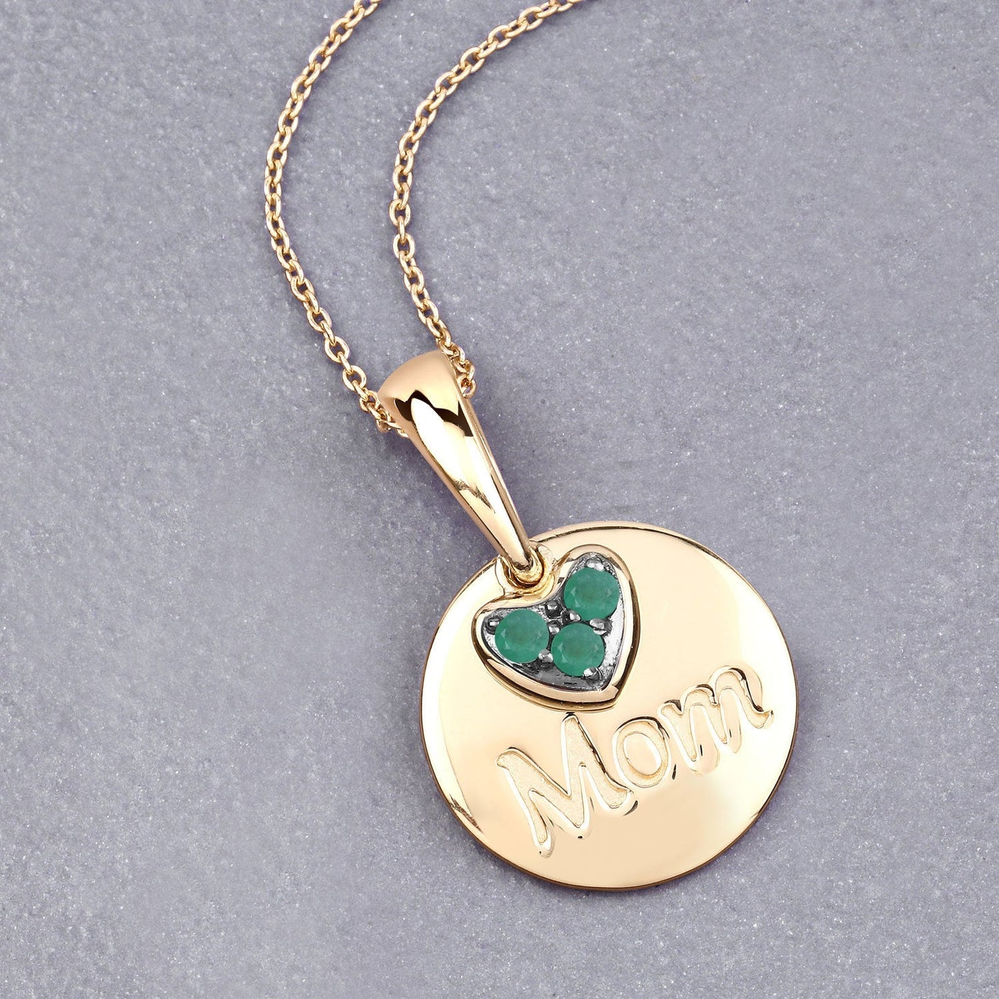 0.17 Carat Genuine Emerald .925 Sterling Silver Pendant Bids.com