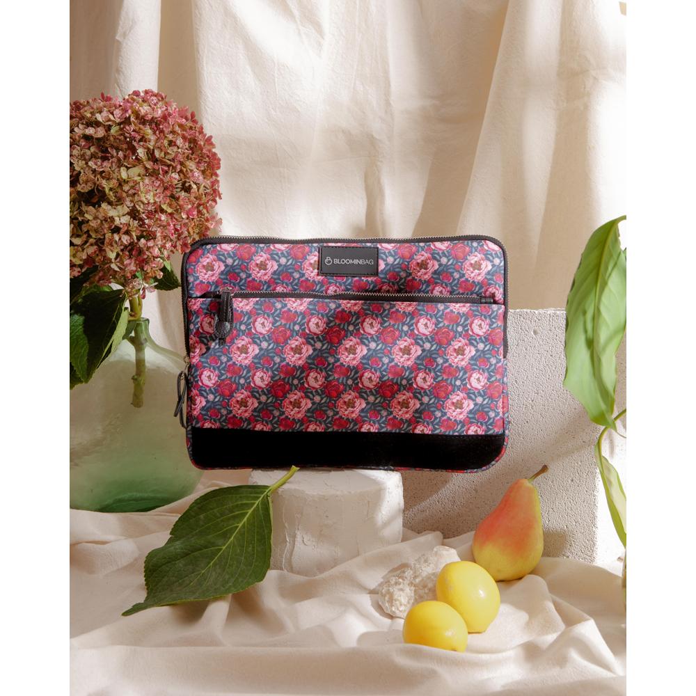 Blossom Lovin' 15-16 inch Laptop / MacBook Sleeve Mizuri Leather