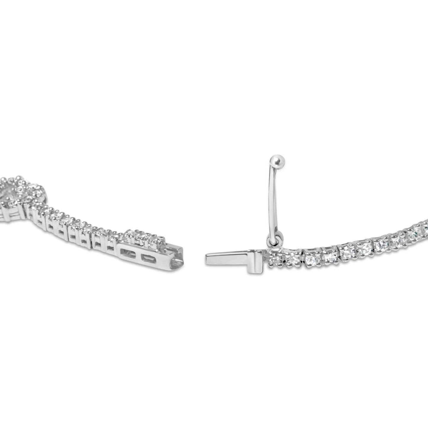 14K White Gold 1 1/2 Cttw Diamond Heart Station Strand Bracelet (H-I Color, I1-I2 Clarity) - 7.5 Inches Bids.com