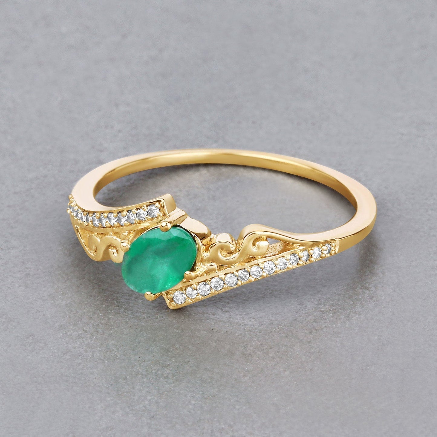 0.51 Carat Genuine Zambian Emerald and White Diamond 14K Yellow Gold Ring Bids.com