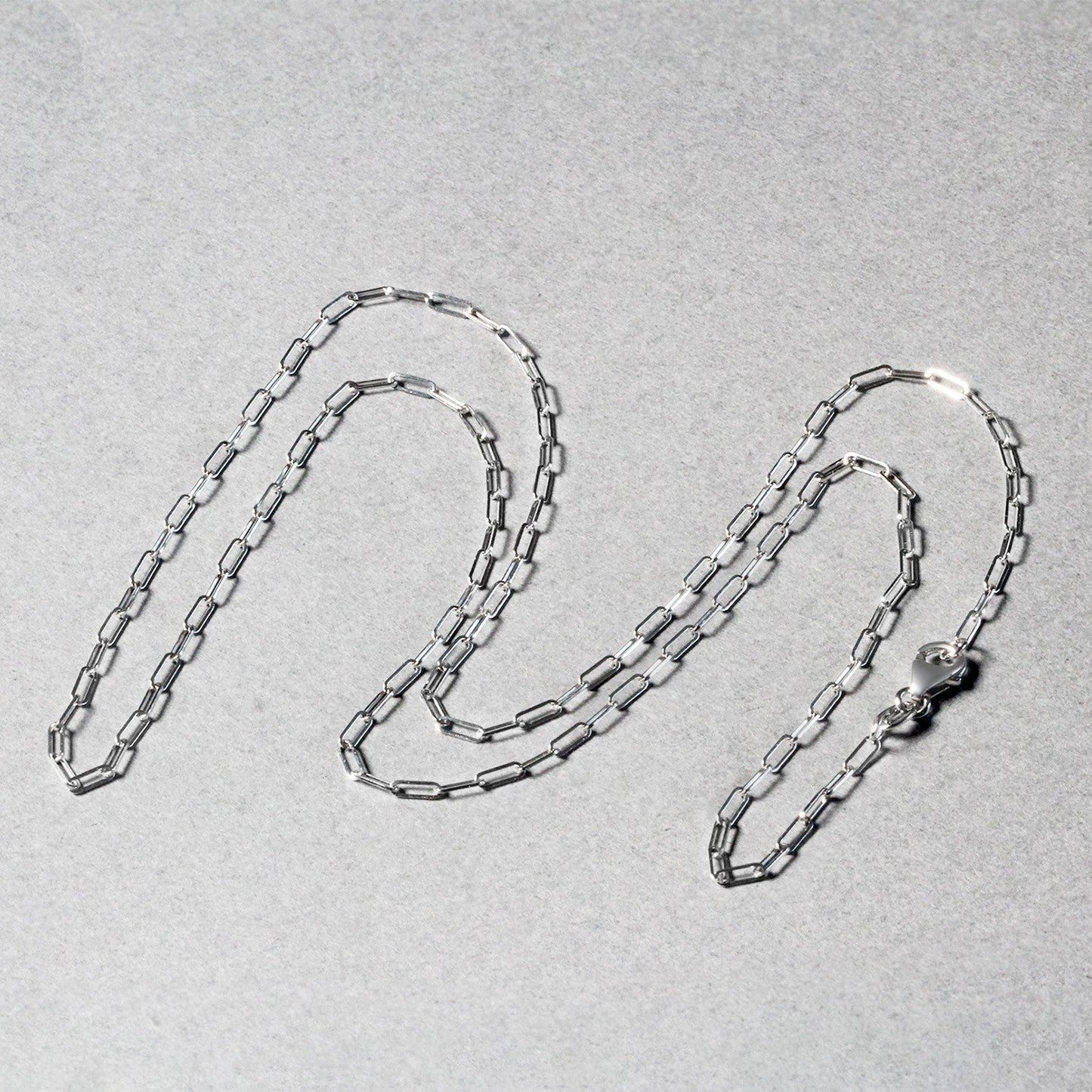 14K White Gold Fine Paperclip Chain (1.5mm) Bids.com