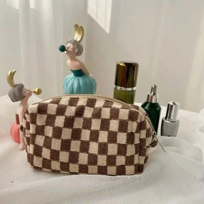 Checkered Pattern Zipper Makeup Bag DailySale