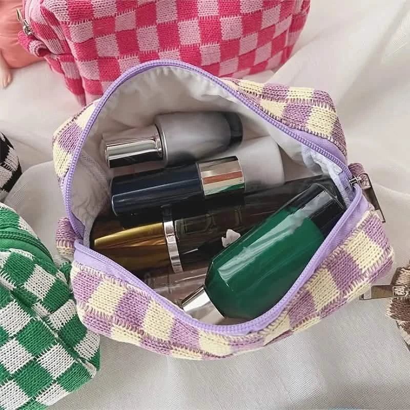 Checkered Pattern Zipper Makeup Bag DailySale
