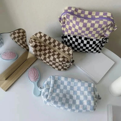 Checkered Pattern Zipper Makeup Bag DailySale