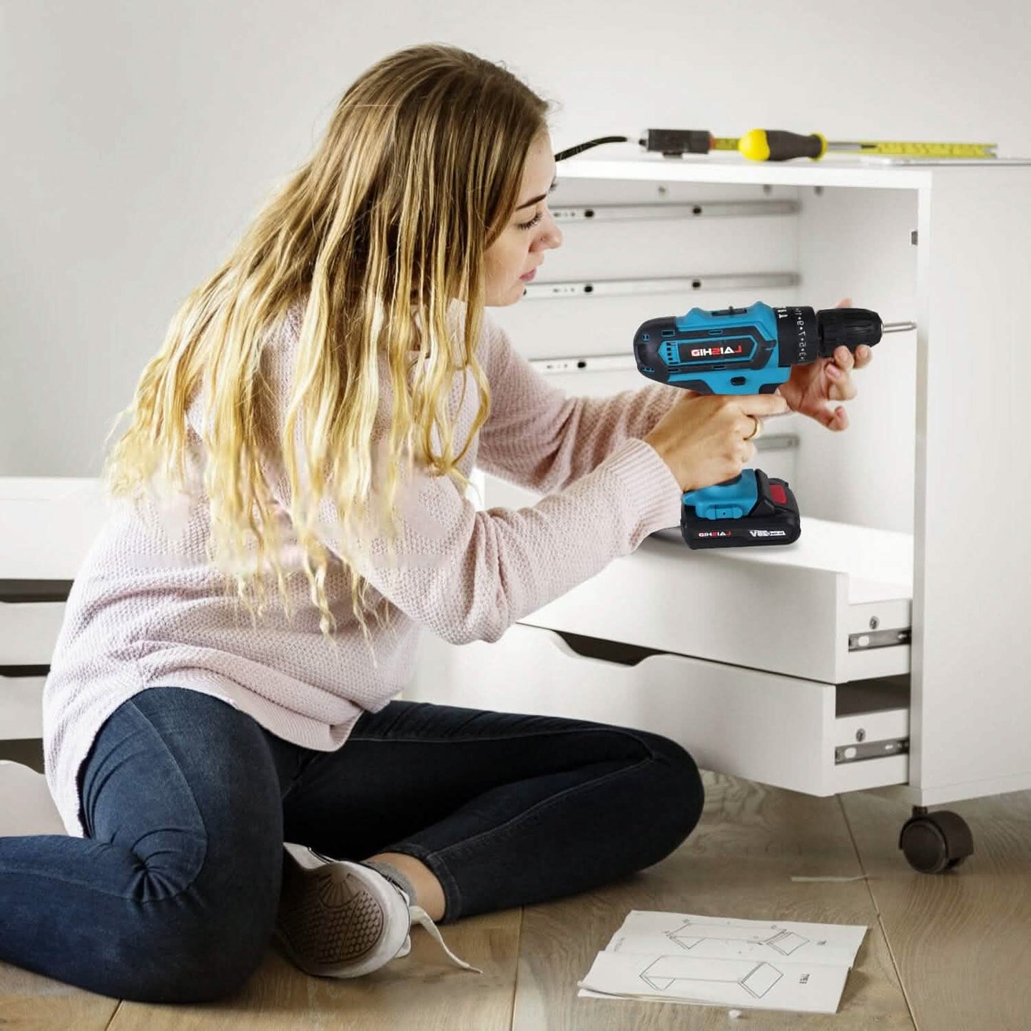 Cordless Drill Set with 2 Pieces 8V Batteries and Charger 2 Variable Speed 3/8In Keyless Chuck DailySale